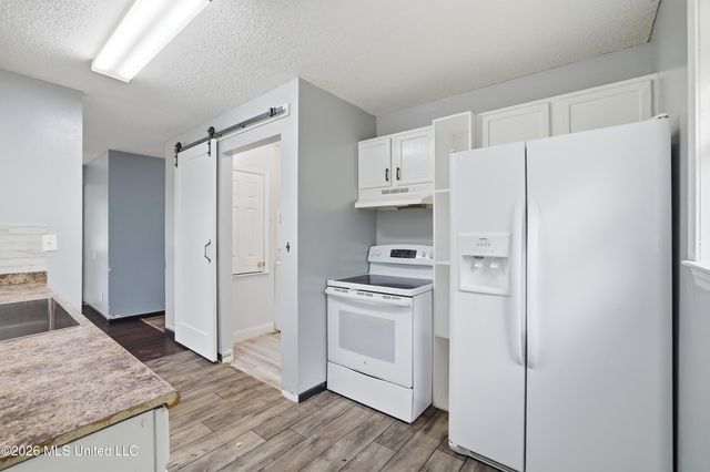 8621 Old Stage Road, Moss Point, MS 39562