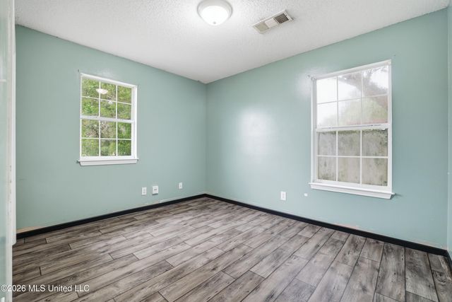 8621 Old Stage Road, Moss Point, MS 39562