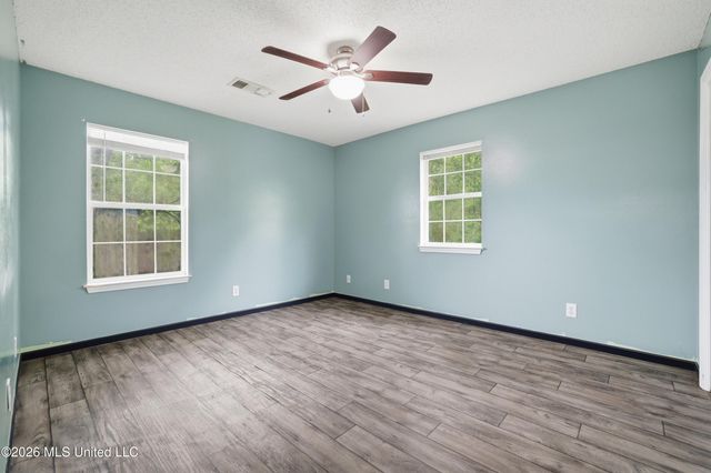 8621 Old Stage Road, Moss Point, MS 39562