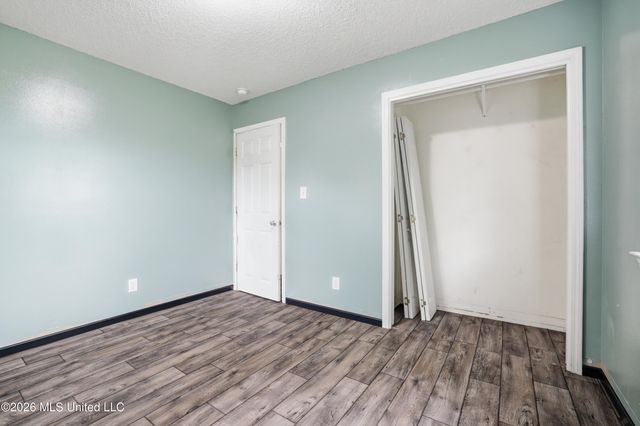8621 Old Stage Road, Moss Point, MS 39562