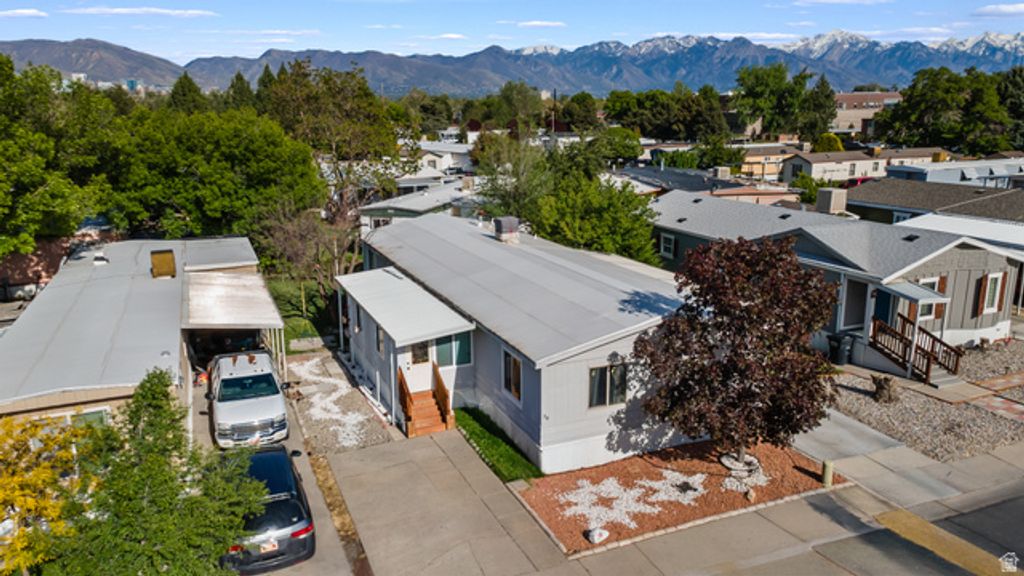 Image 1 of property listing at 1594 W 400 S #30, Salt Lake City, UT 84104