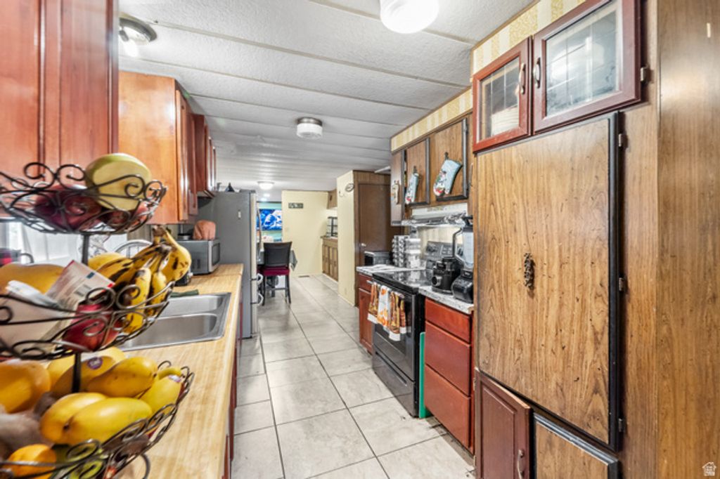 Image 19 of property listing at 1594 W 400 S #30, Salt Lake City, UT 84104