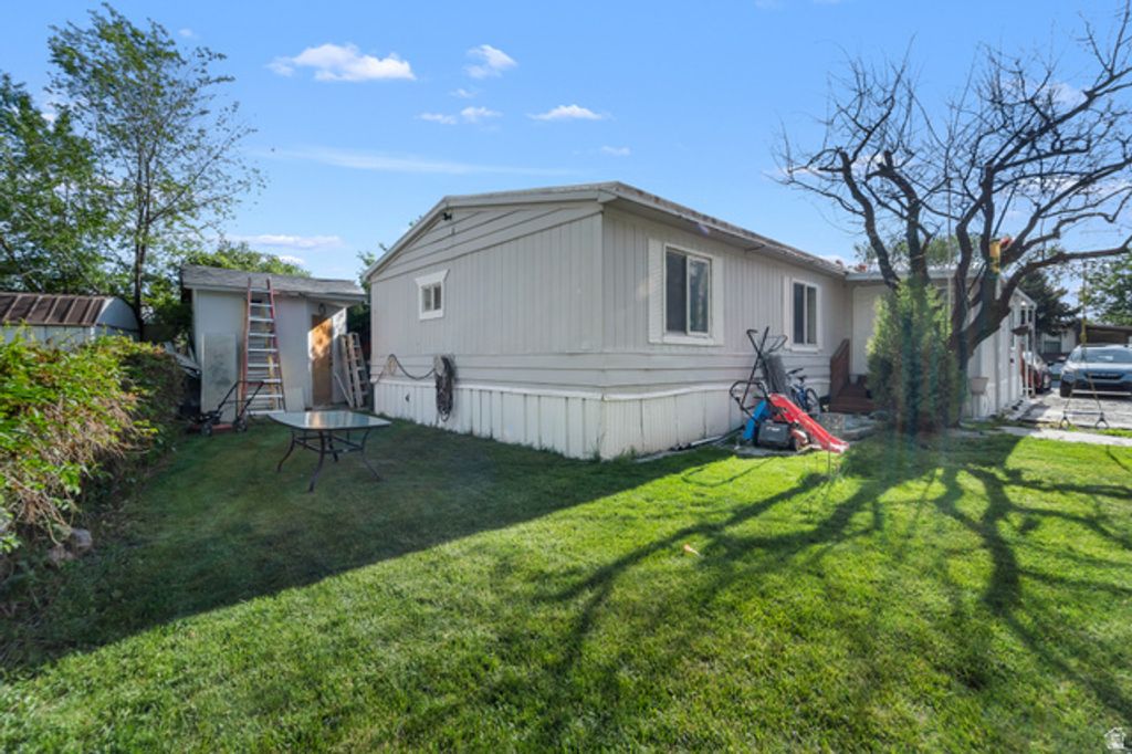 Image 4 of property listing at 1594 W 400 S #30, Salt Lake City, UT 84104