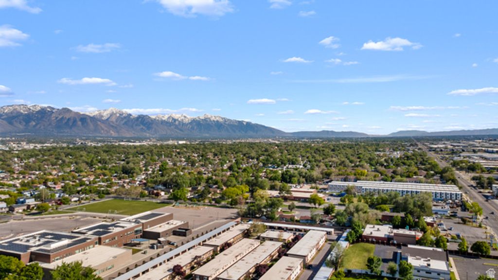 Image 38 of property listing at 1594 W 400 S #30, Salt Lake City, UT 84104