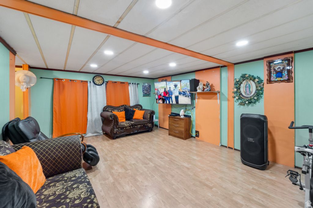 Image 5 of property listing at 1594 W 400 S #30, Salt Lake City, UT 84104