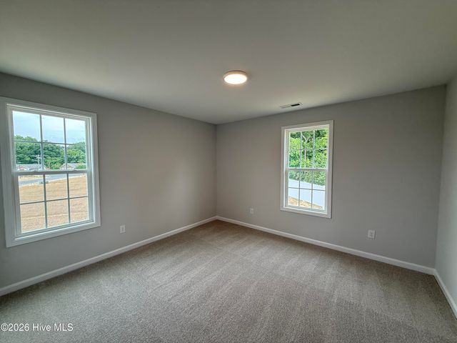 75 Crossvine Street, Selma, NC 27576