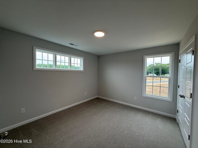 75 Crossvine Street, Selma, NC 27576