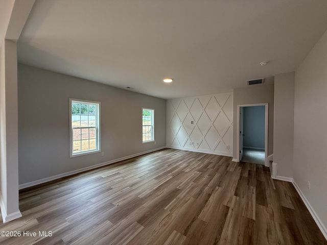 75 Crossvine Street, Selma, NC 27576