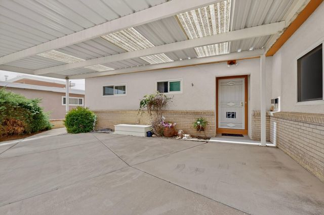 1405 Tomasita Street NE, Albuquerque, NM 87112