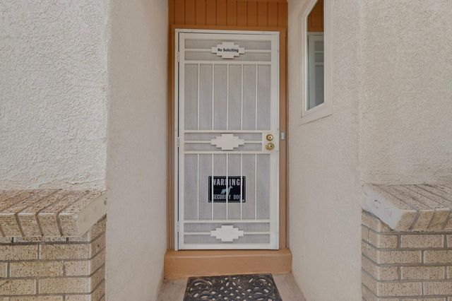 1405 Tomasita Street NE, Albuquerque, NM 87112