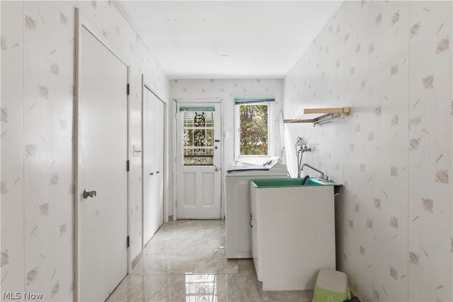 4520 University Pky, University Heights, OH 44118