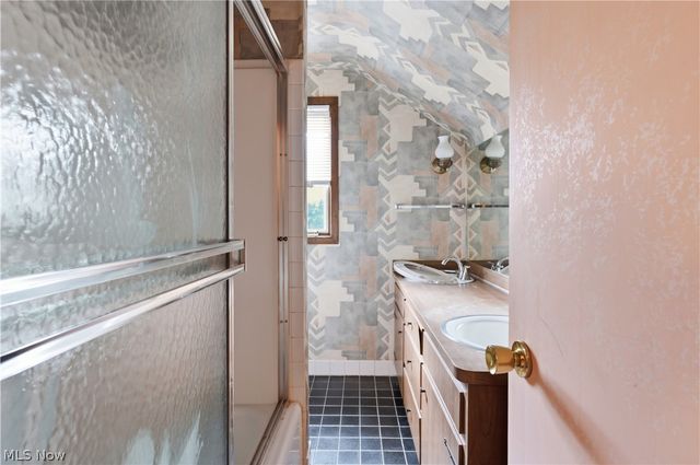 4520 University Pky, University Heights, OH 44118