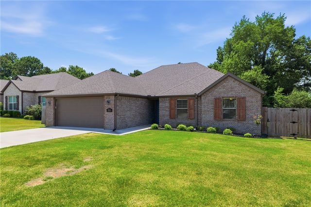 7819 Longspur Avenue, Springdale, AR 72762