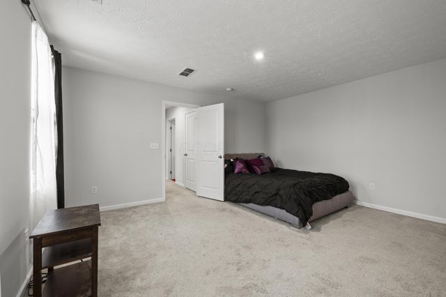 5289 Earhart Drive, Groveport, OH 43125