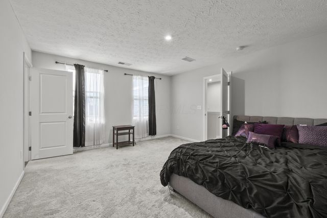 5289 Earhart Drive, Groveport, OH 43125