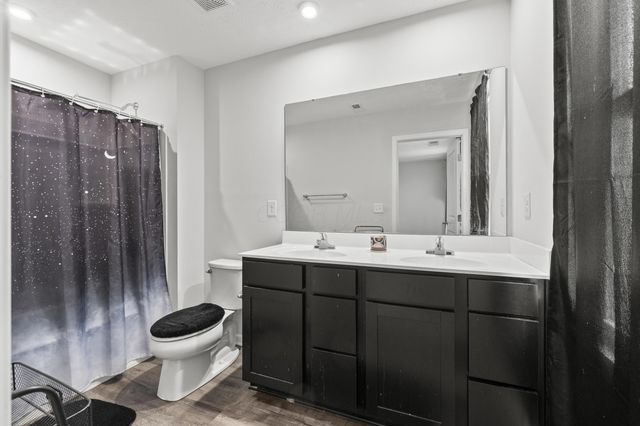 5289 Earhart Drive, Groveport, OH 43125