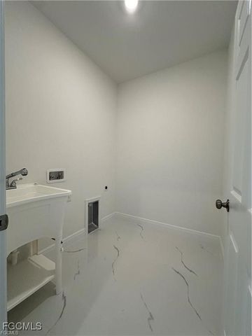 2809 22nd ST W, Lehigh Acres, FL 33971