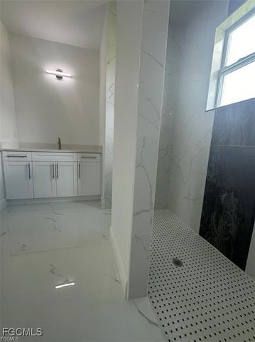 2809 22nd ST W, Lehigh Acres, FL 33971