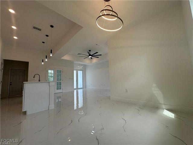 2809 22nd ST W, Lehigh Acres, FL 33971