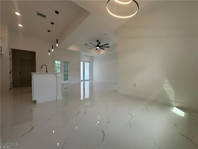 2809 22nd ST W, Lehigh Acres, FL 33971