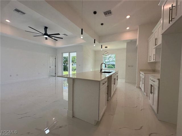 2809 22nd ST W, Lehigh Acres, FL 33971