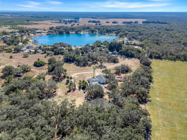 828 SAINT ANNE SHRINE ROAD, Lake Wales, FL 33898