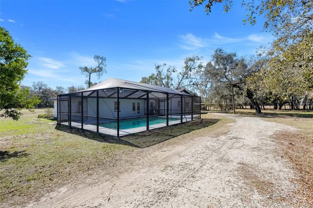 828 SAINT ANNE SHRINE ROAD, Lake Wales, FL 33898