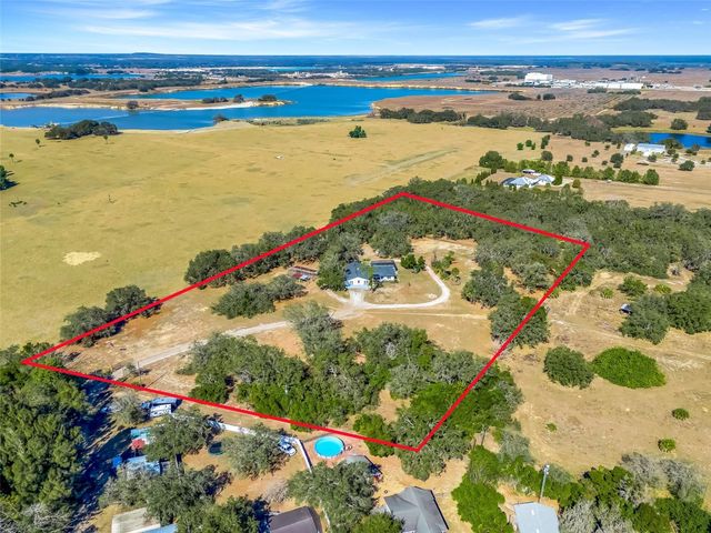 828 SAINT ANNE SHRINE ROAD, Lake Wales, FL 33898