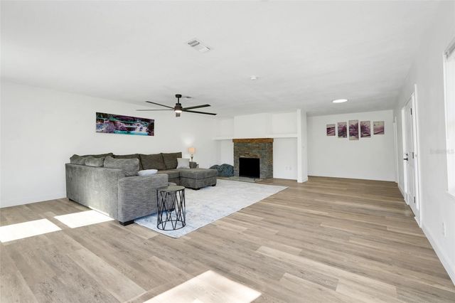 828 SAINT ANNE SHRINE ROAD, Lake Wales, FL 33898