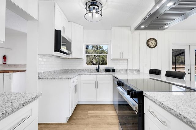 828 SAINT ANNE SHRINE ROAD, Lake Wales, FL 33898