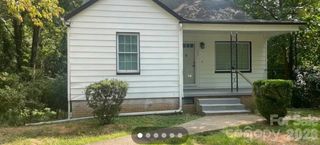 112 10th Avenue SE, Hickory, NC 28602