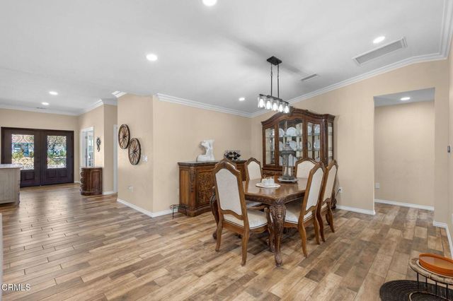 817 N Calle La Sombra, Camarillo, CA 93010