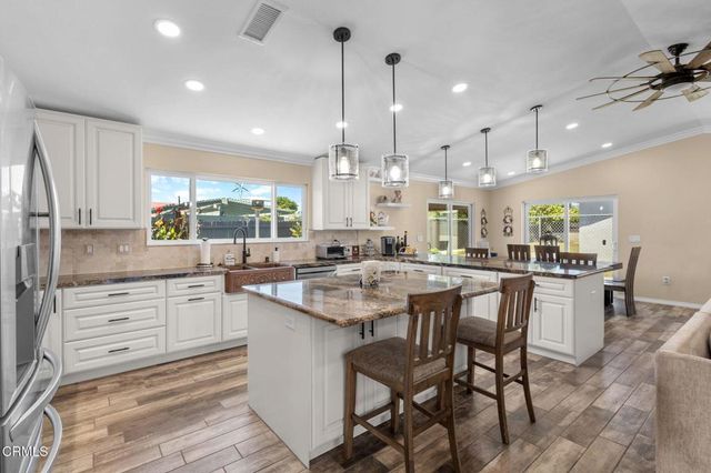 817 N Calle La Sombra, Camarillo, CA 93010
