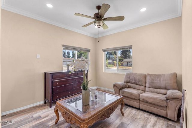 817 N Calle La Sombra, Camarillo, CA 93010