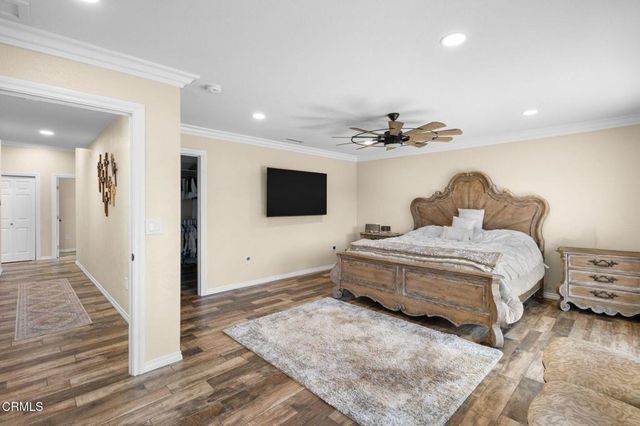817 N Calle La Sombra, Camarillo, CA 93010