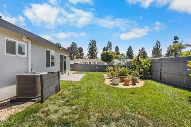 817 N Calle La Sombra, Camarillo, CA 93010