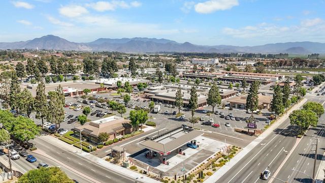 817 N Calle La Sombra, Camarillo, CA 93010