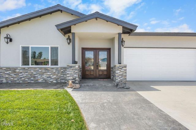 817 N Calle La Sombra, Camarillo, CA 93010