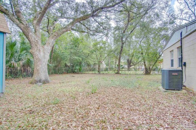 1004 Kearny Dr, Pensacola, FL 32505