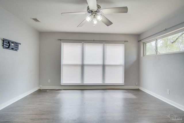 1004 Kearny Dr, Pensacola, FL 32505