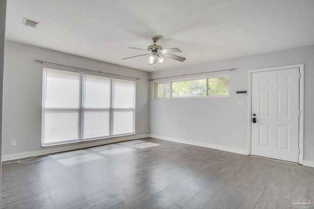 1004 Kearny Dr, Pensacola, FL 32505