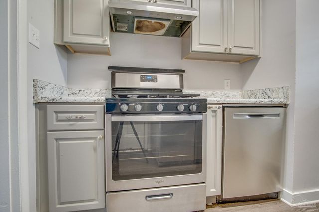 1004 Kearny Dr, Pensacola, FL 32505