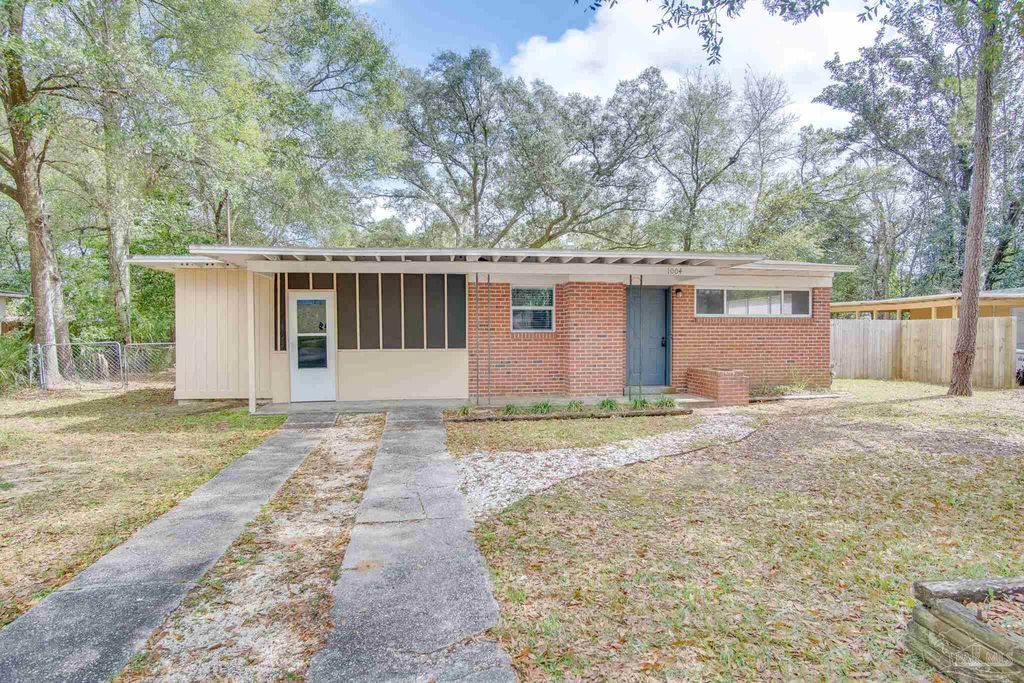 1004 Kearny Dr, Pensacola, FL 32505