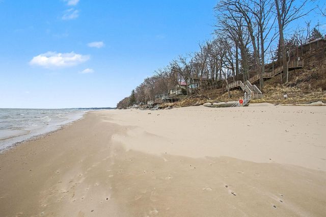 3048 Park Drive, Douglas, MI 49406