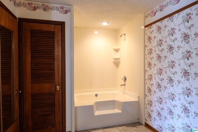 793 SHELTON SHORES DRIVE, Talladega, AL 35160