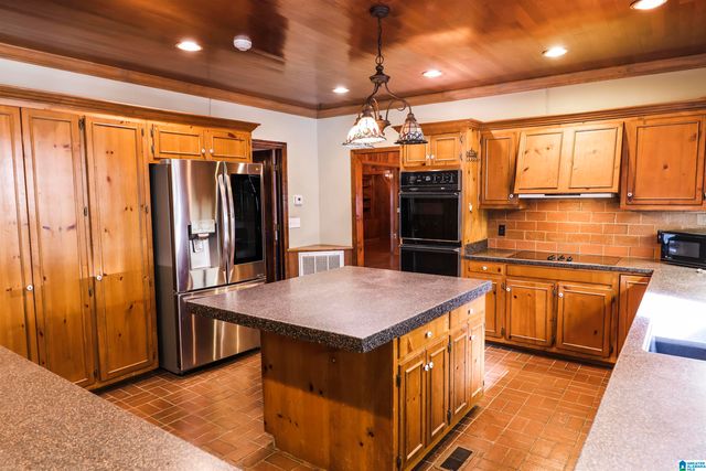 793 SHELTON SHORES DRIVE, Talladega, AL 35160