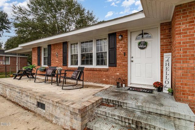 2004 S John Street Street, Goldsboro, NC 27530