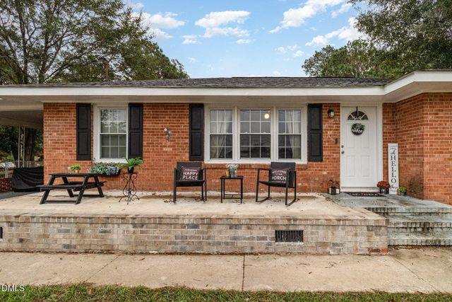 2004 S John Street Street, Goldsboro, NC 27530