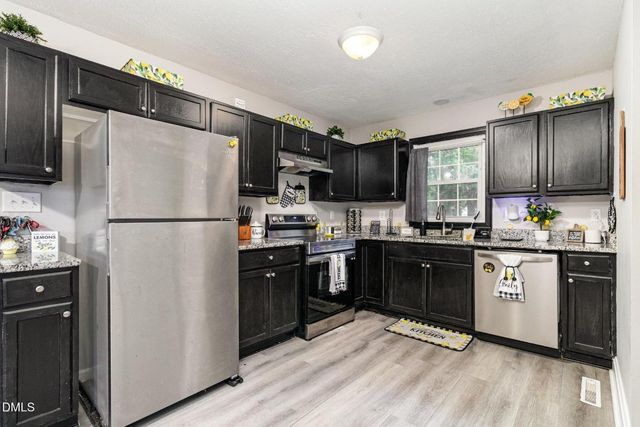 2004 S John Street Street, Goldsboro, NC 27530