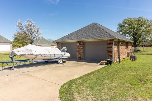 1164 Oak Bend Drive, Post Oak Bend, TX 75142